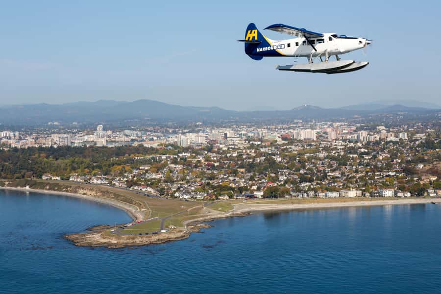 Vancouver: Victoria Seaplane Tour with Return Bus and Ferry - The coach transfer to Swartz Bay