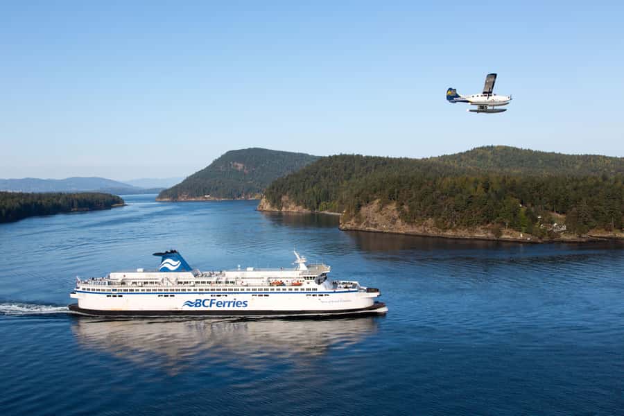 Vancouver: Victoria Seaplane Tour with Return Bus and Ferry - A practical morning at Vancouver Harbour