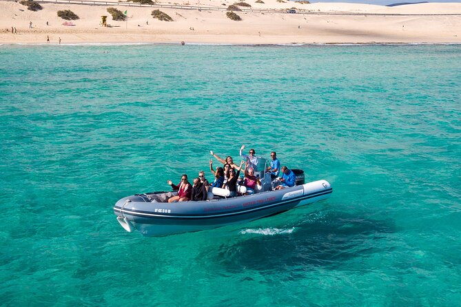 Water Taxi Lobos Island - Lobos Island, only 6 square kilometers but full of character