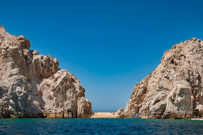 Water Taxi to the Arch of Cabo San Lucas with Transportation - Downtown Cabo gives you a practical alternative