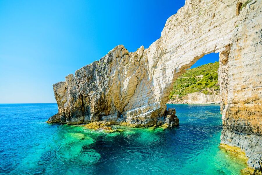 Zakynthos: Shipwreck Bay by fast boat - Small Group - Shipwreck Beach without the old-style landing